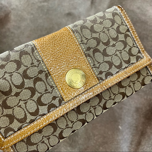 COACH C Leather Patent Leather Billfold Wallet - Picture 2 of 7